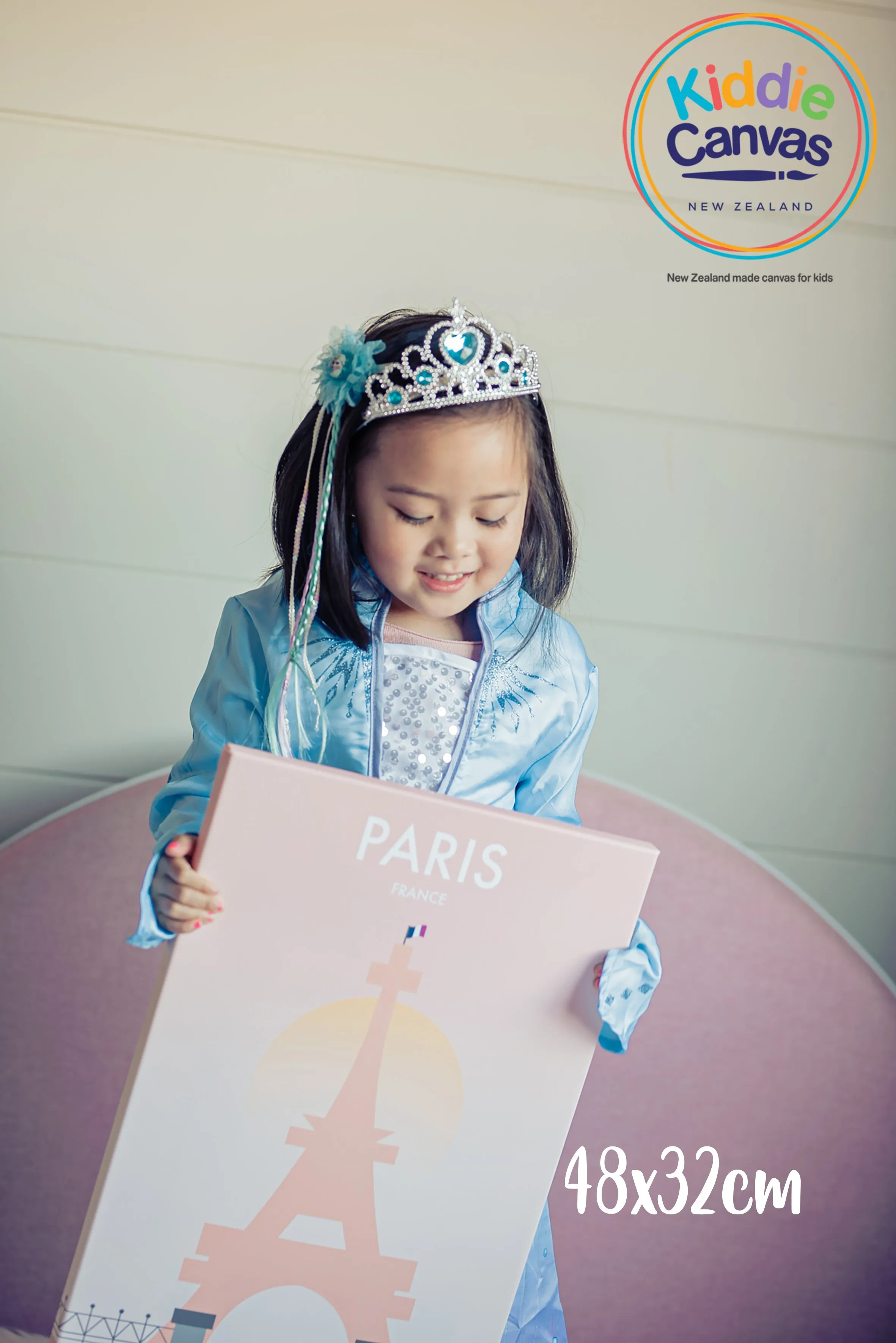 9. Paris artwork - KIDS CANVAS - by nynja