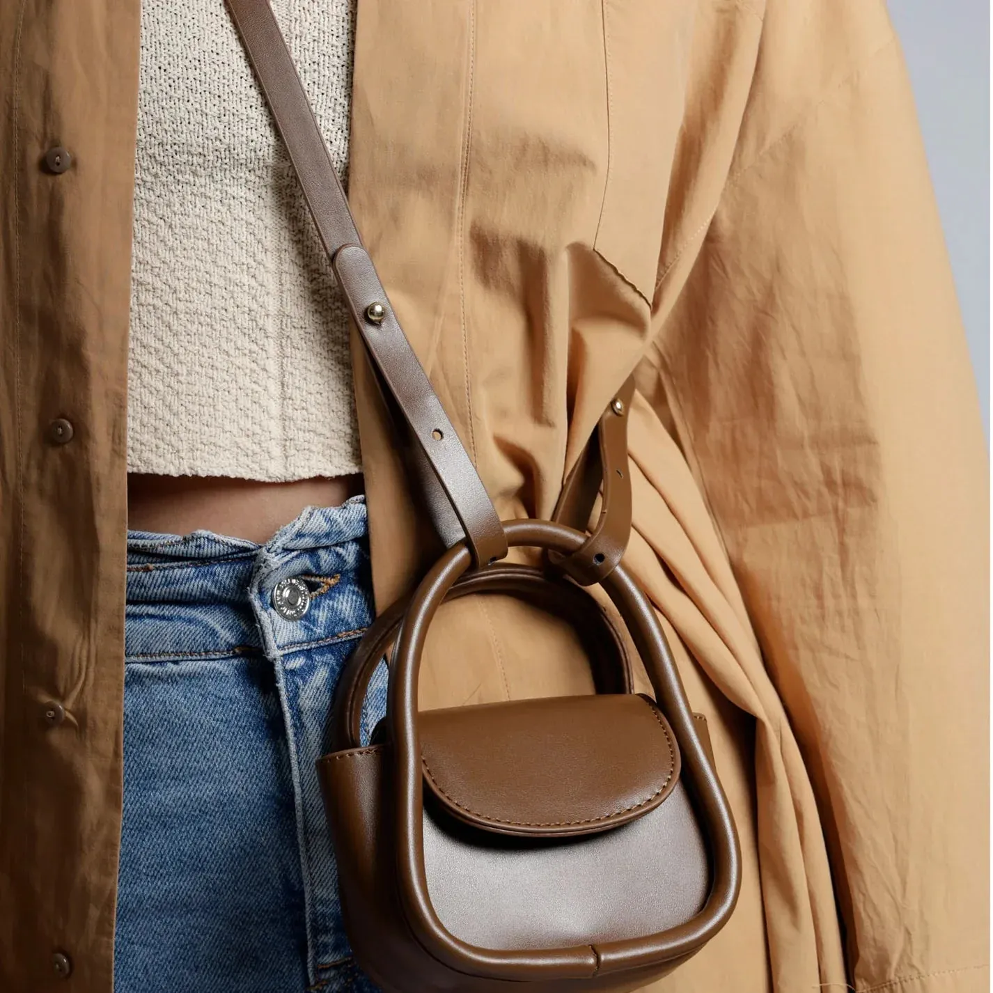 Alexia | Trendy Mini Crossbody Saddle Bag – Stylish & Functional