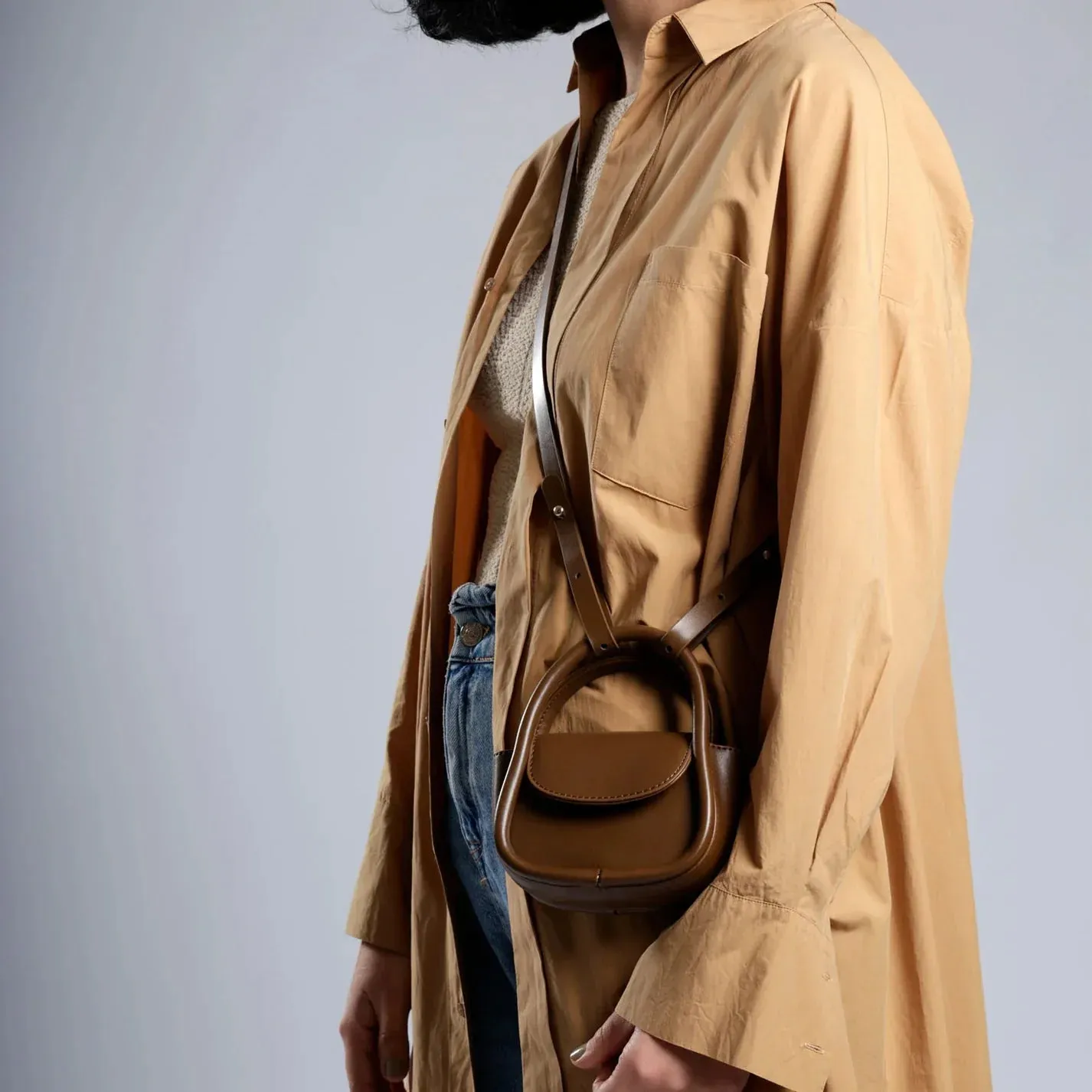 Alexia | Trendy Mini Crossbody Saddle Bag – Stylish & Functional