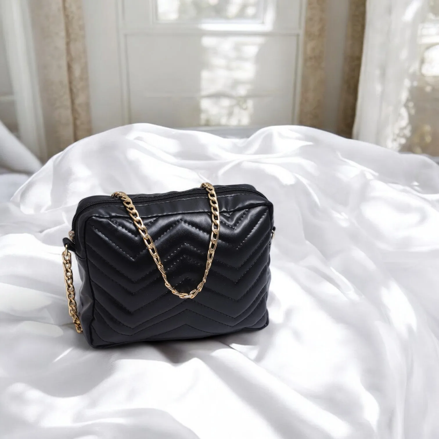 Black ZigZag LuxeCross