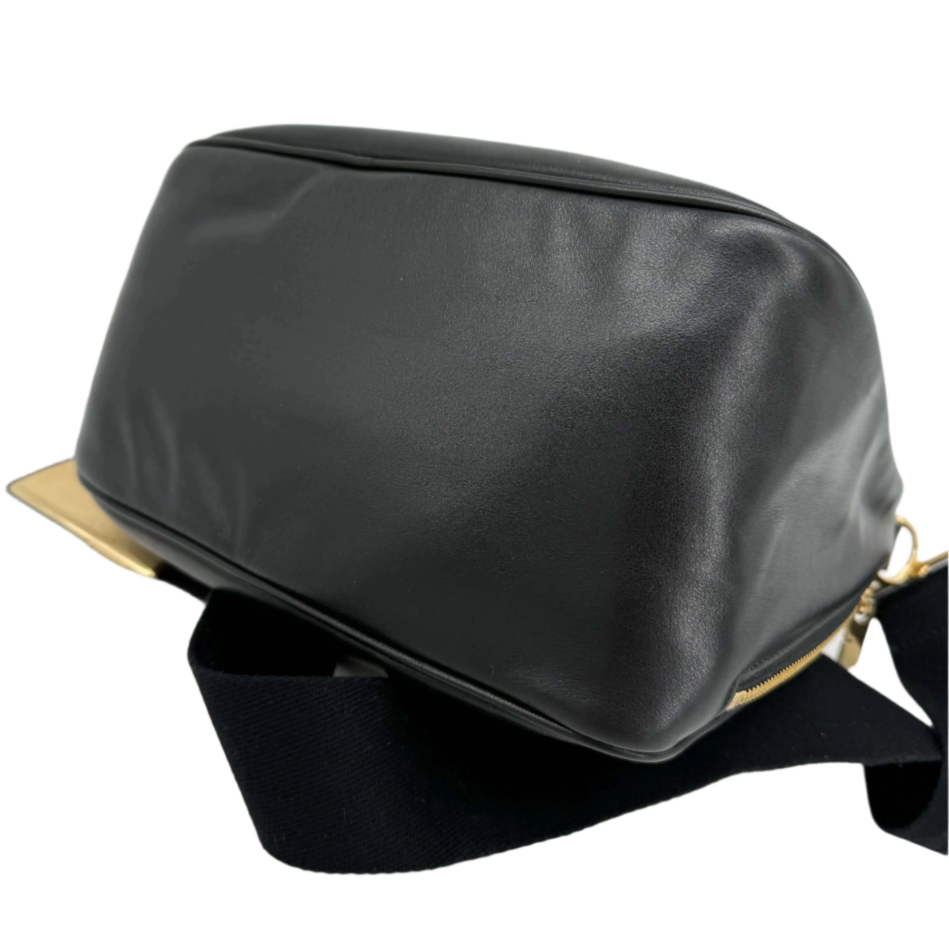 Burberry Medium Shield Messenger Bag in Black – Authentic Pre-Owned