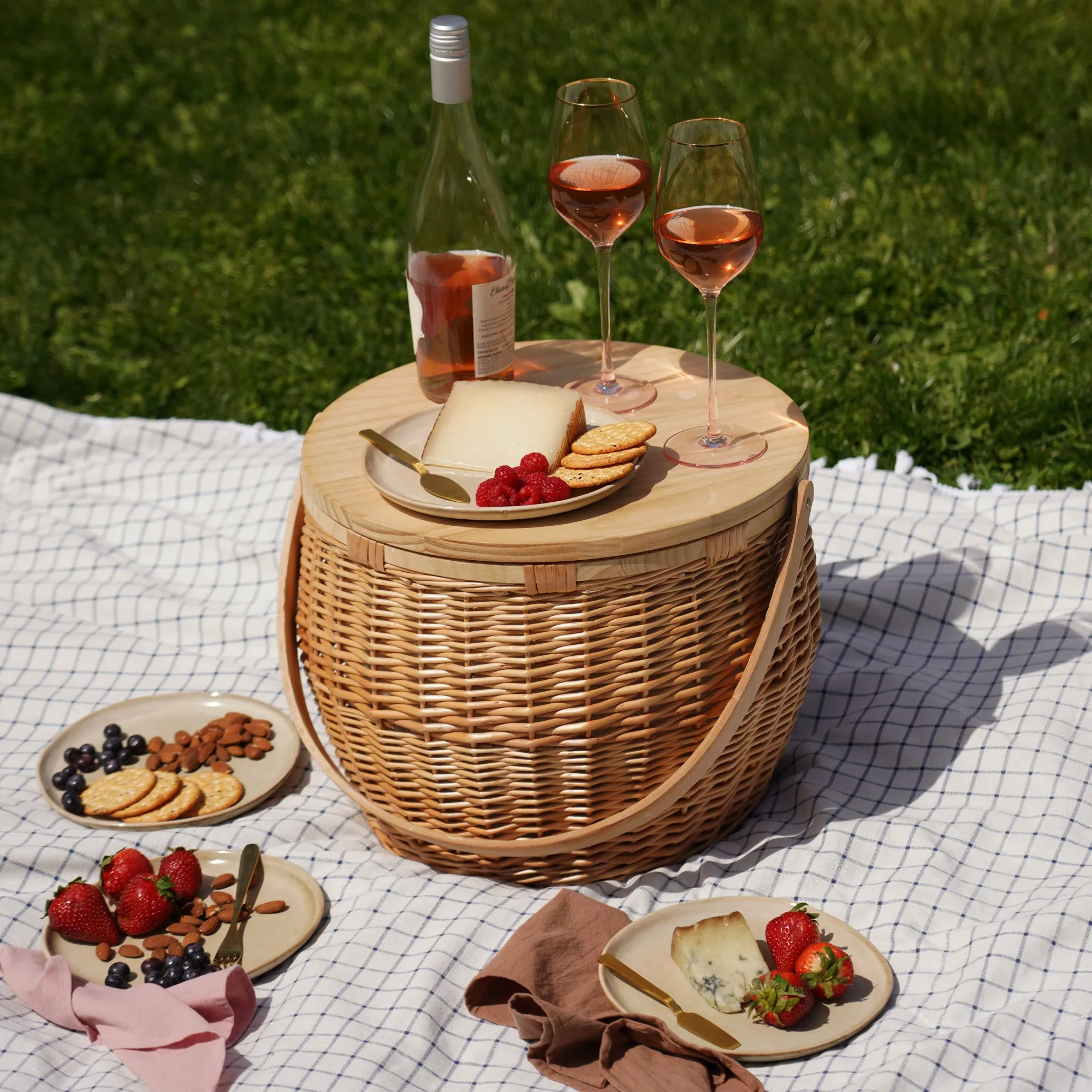 Cask willow picnic basket by twine living®