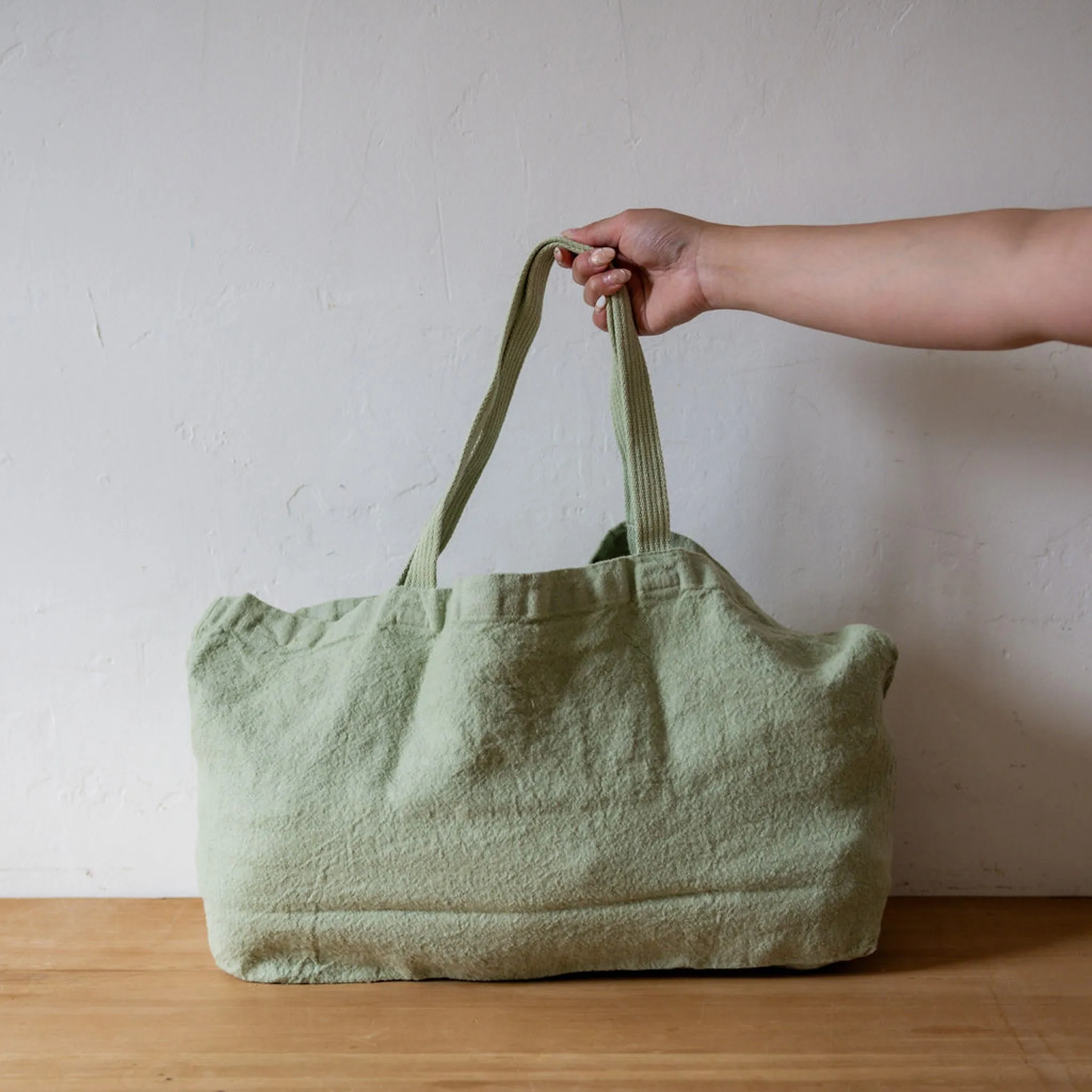 Charvet Éditions  French Linen Bag Doudou Pistache