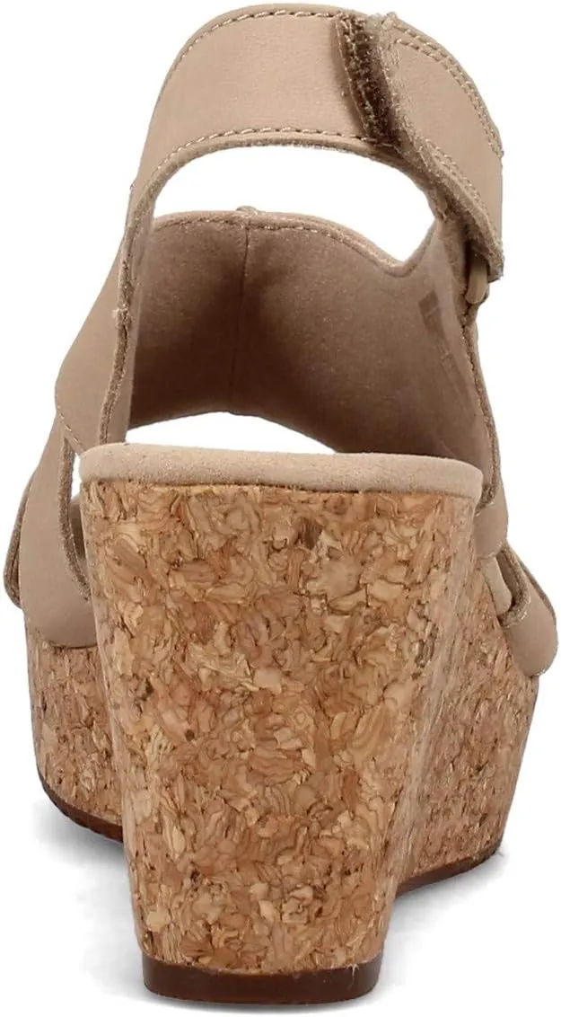 Clarks Women's Annadel Bari Platform