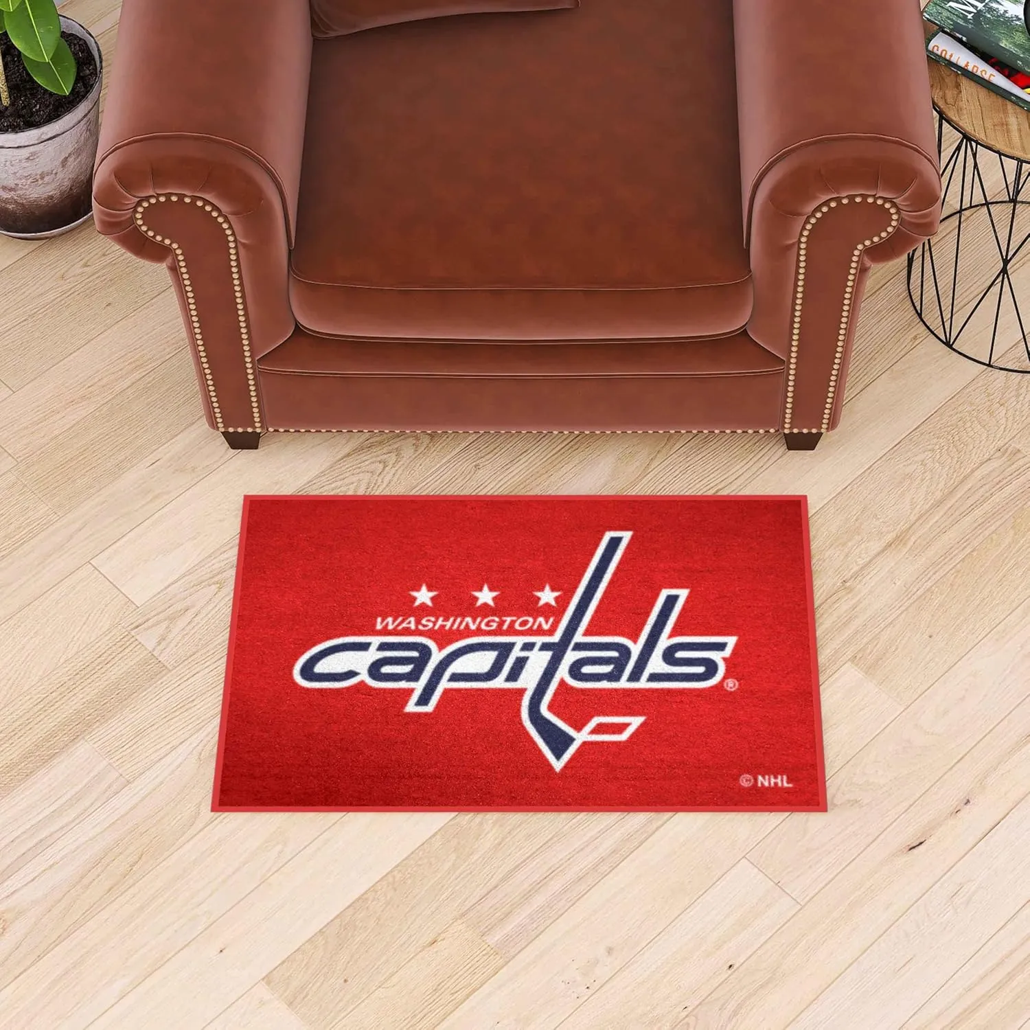FANMATS - 10557 NHL Washington Capitals Nylon Face Starter Rug 19"x30"