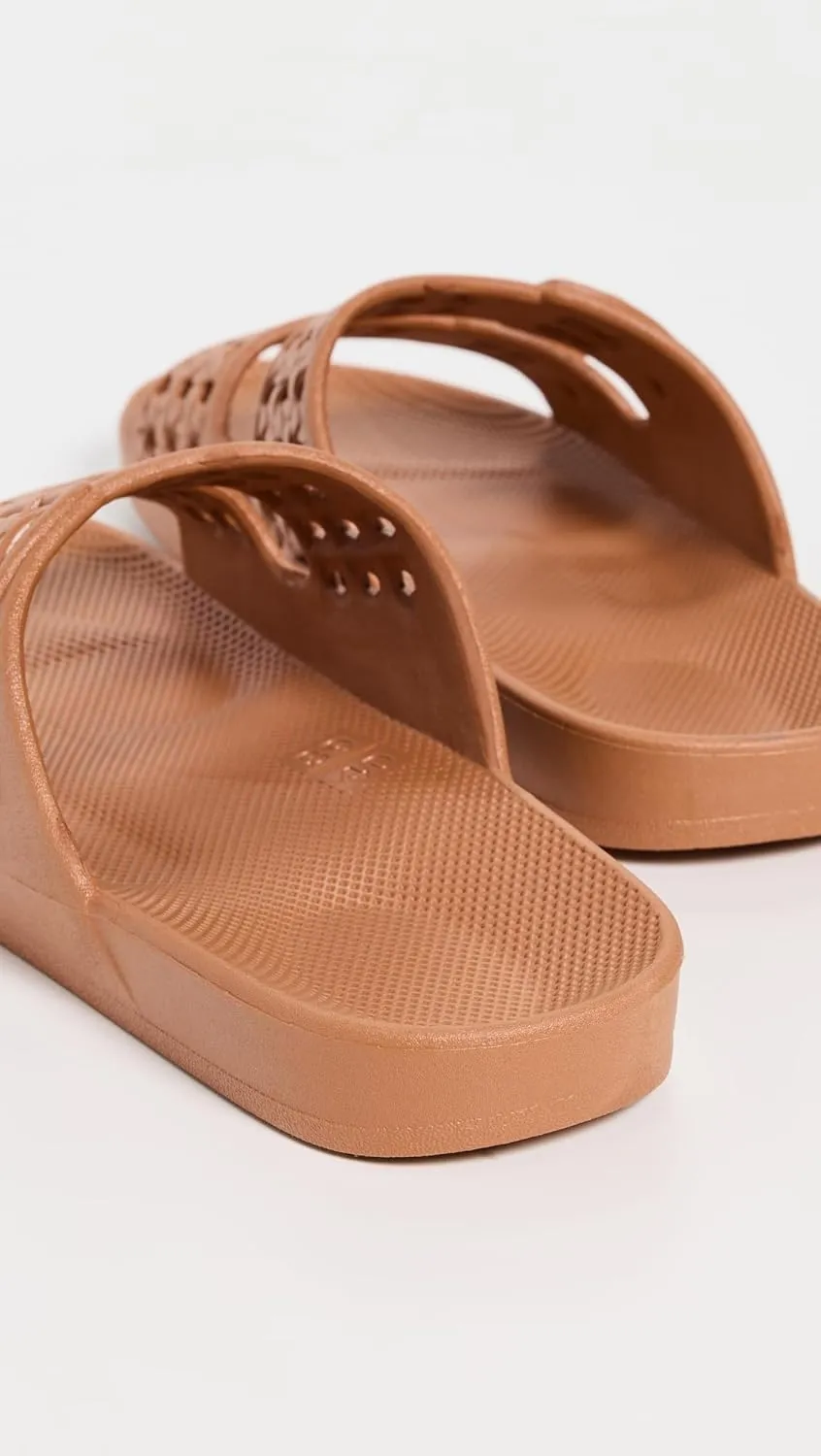 Freedom Moses Women's Paz Slides