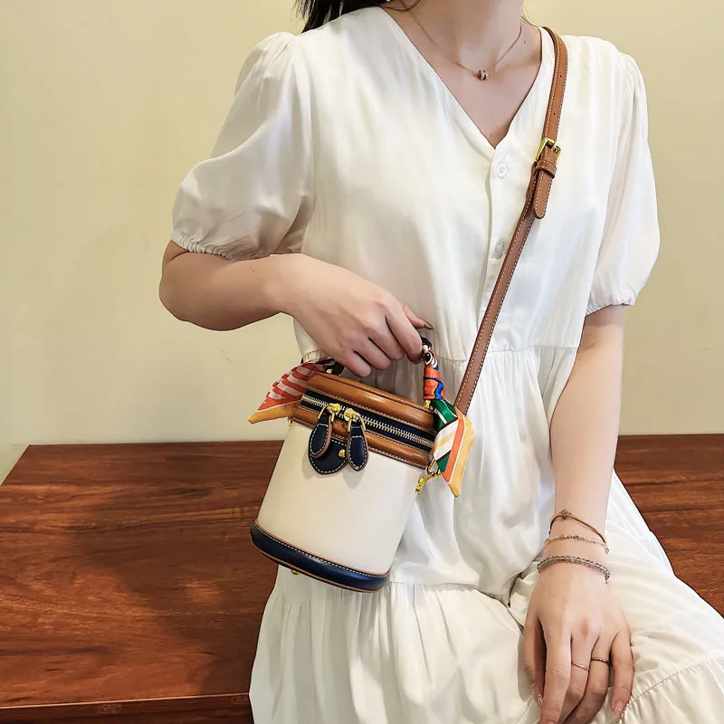 Glenda | Elegant Bucket Crossbody Bag with Unique Handle Design
