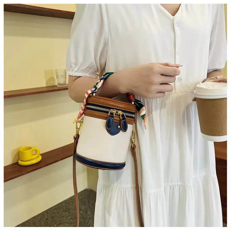 Glenda | Elegant Bucket Crossbody Bag with Unique Handle Design