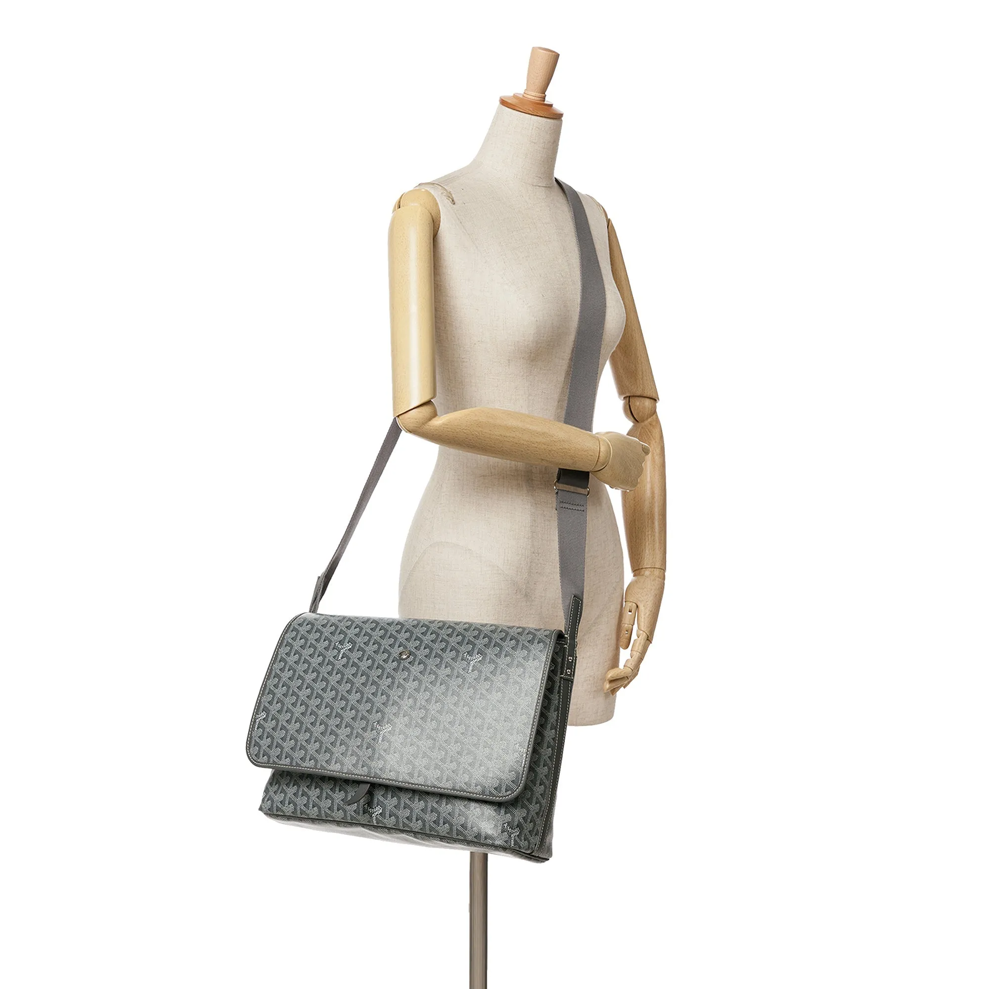 Goyardine Capetien Messenger