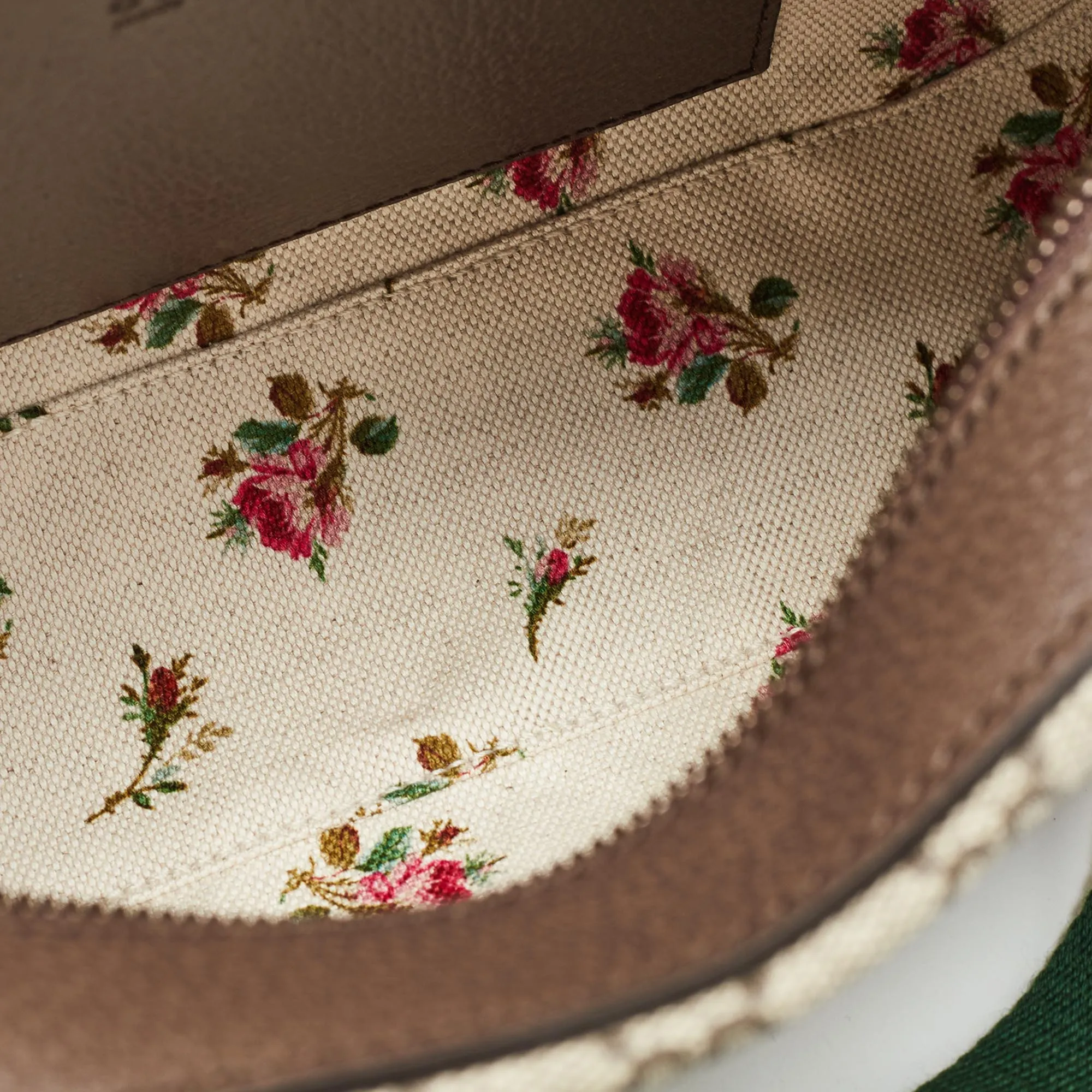 Gucci Beige/ebony Gg Supreme Canvas Neo Vintage Messenger Bag