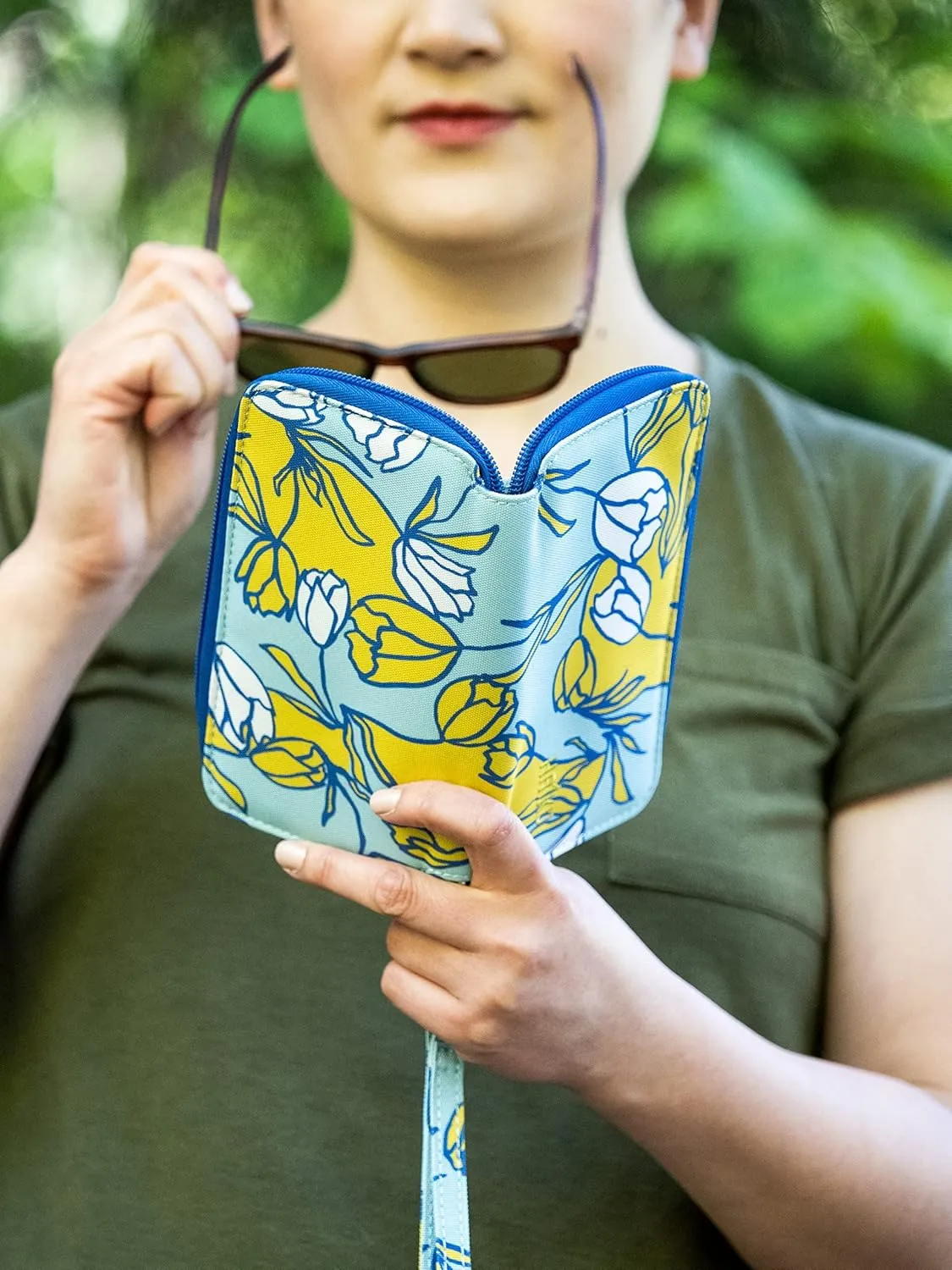 HAIKU Intrepid Small and Slim Women's Wristlet Wallet, Clutch Purse, Zip Around RFID-Blocking Credit Card holder, and ID Holder, Valley Tulip Print