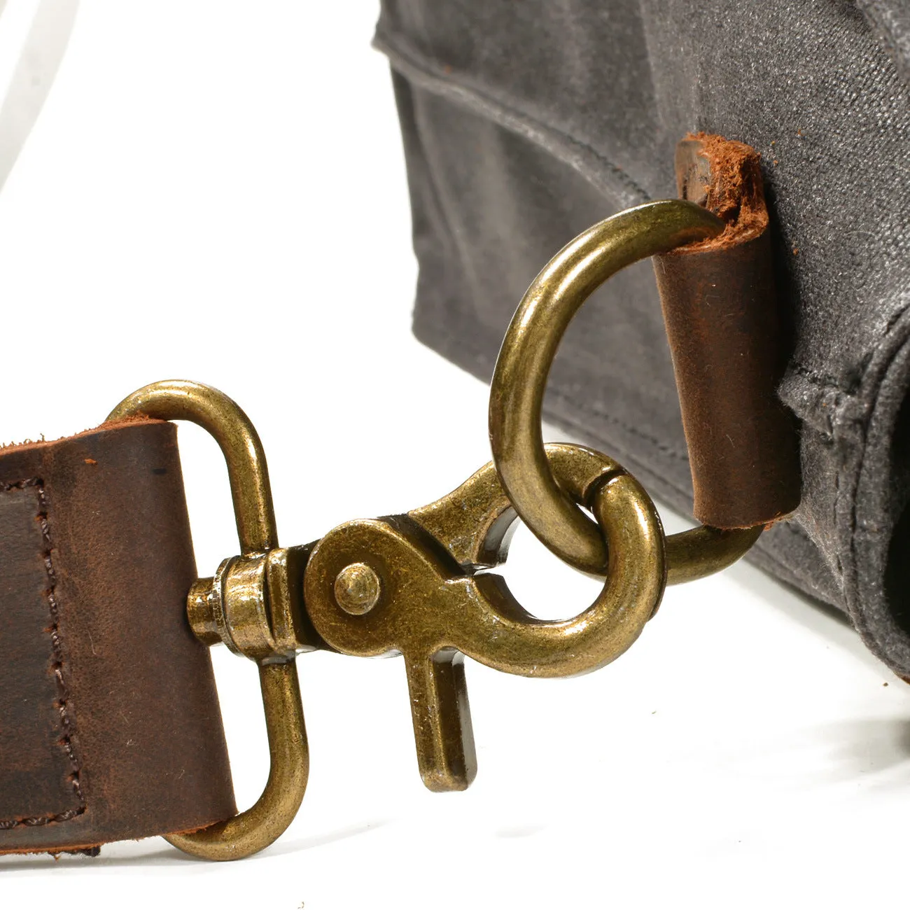 High-Quality Vintage Oil Wax Canvas Shoulder Bag for Men