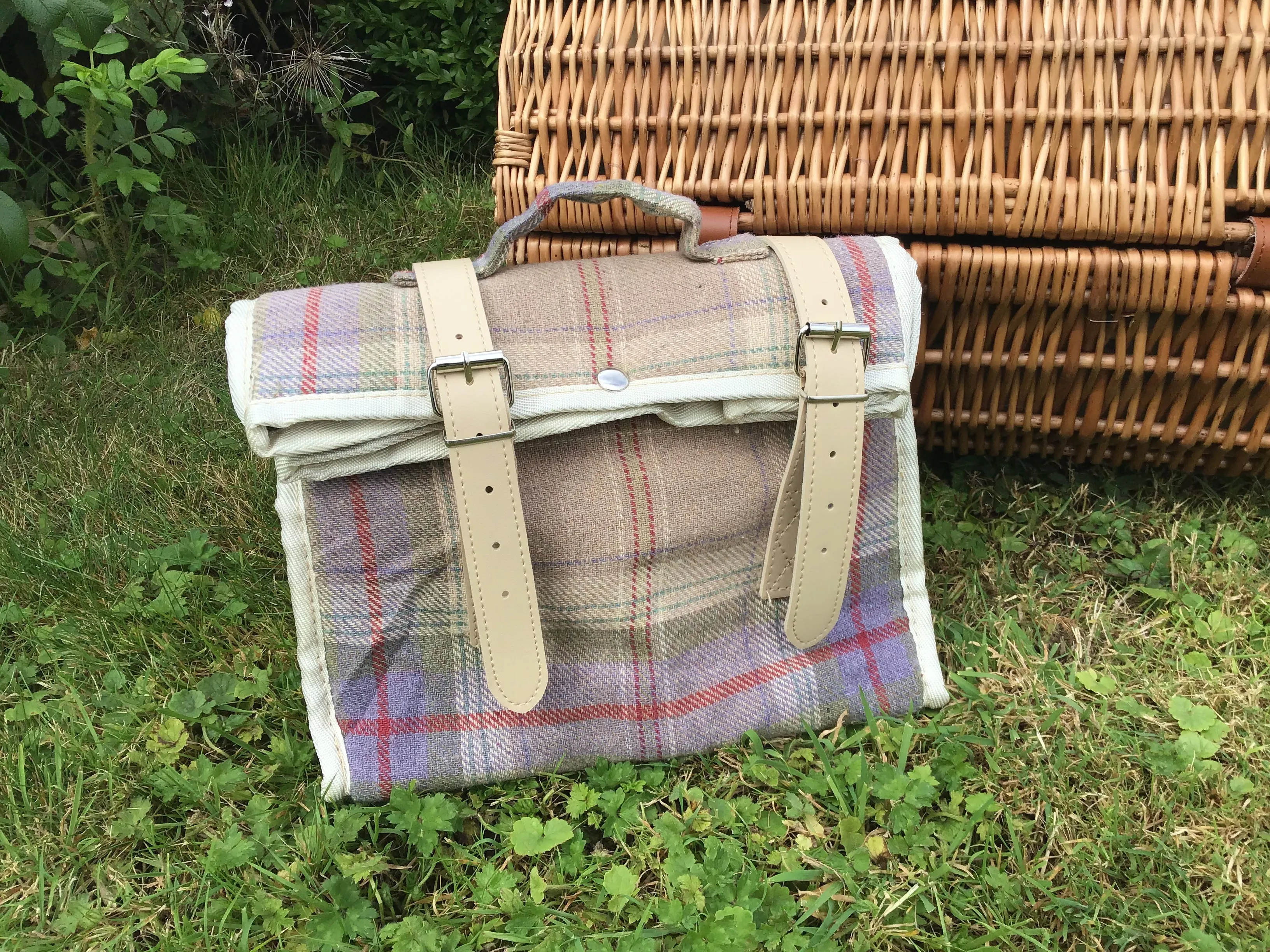 Insulated cooler bags