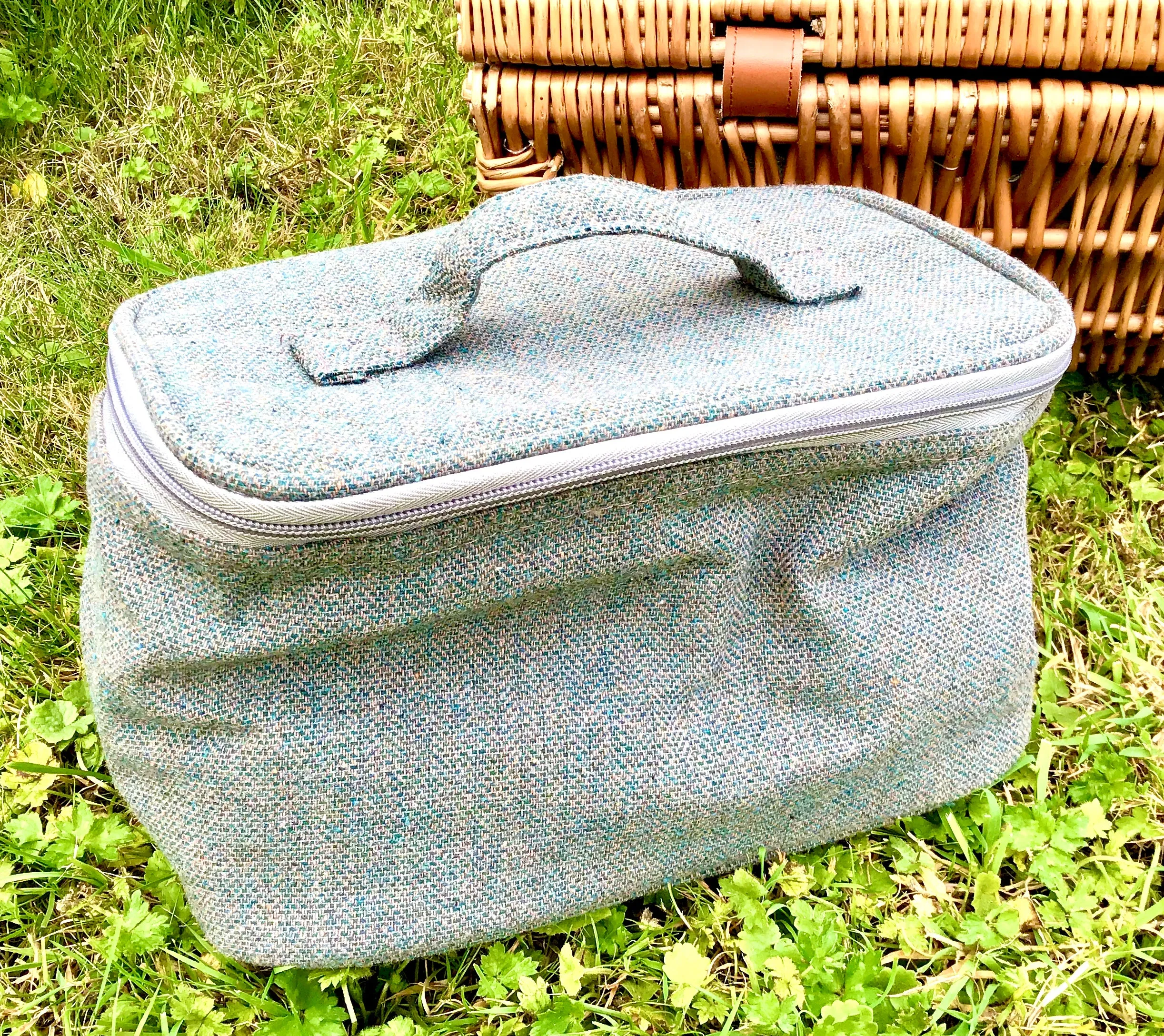 Insulated cooler bags