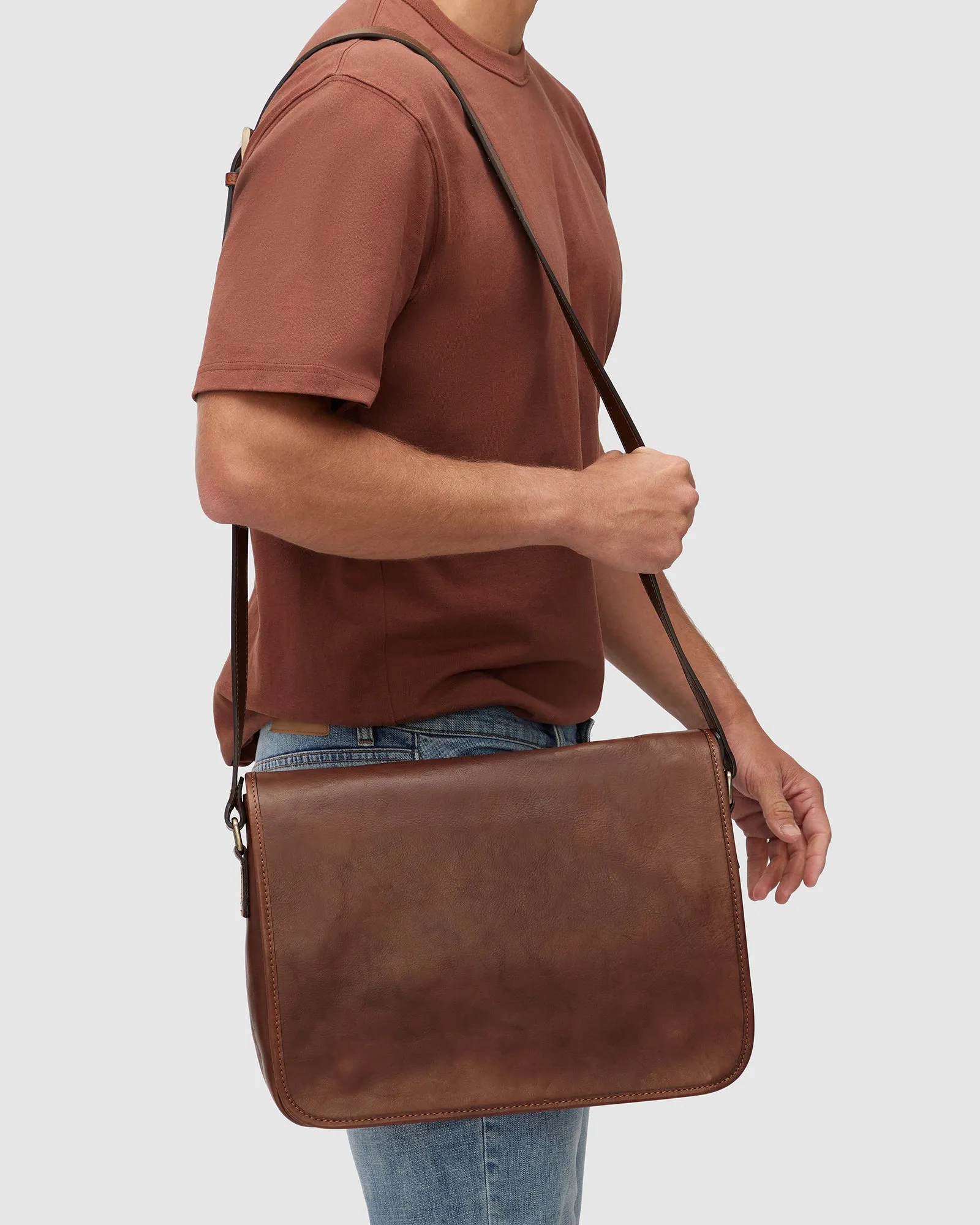 Julius Matt Brown Leather Messenger Single Compartment