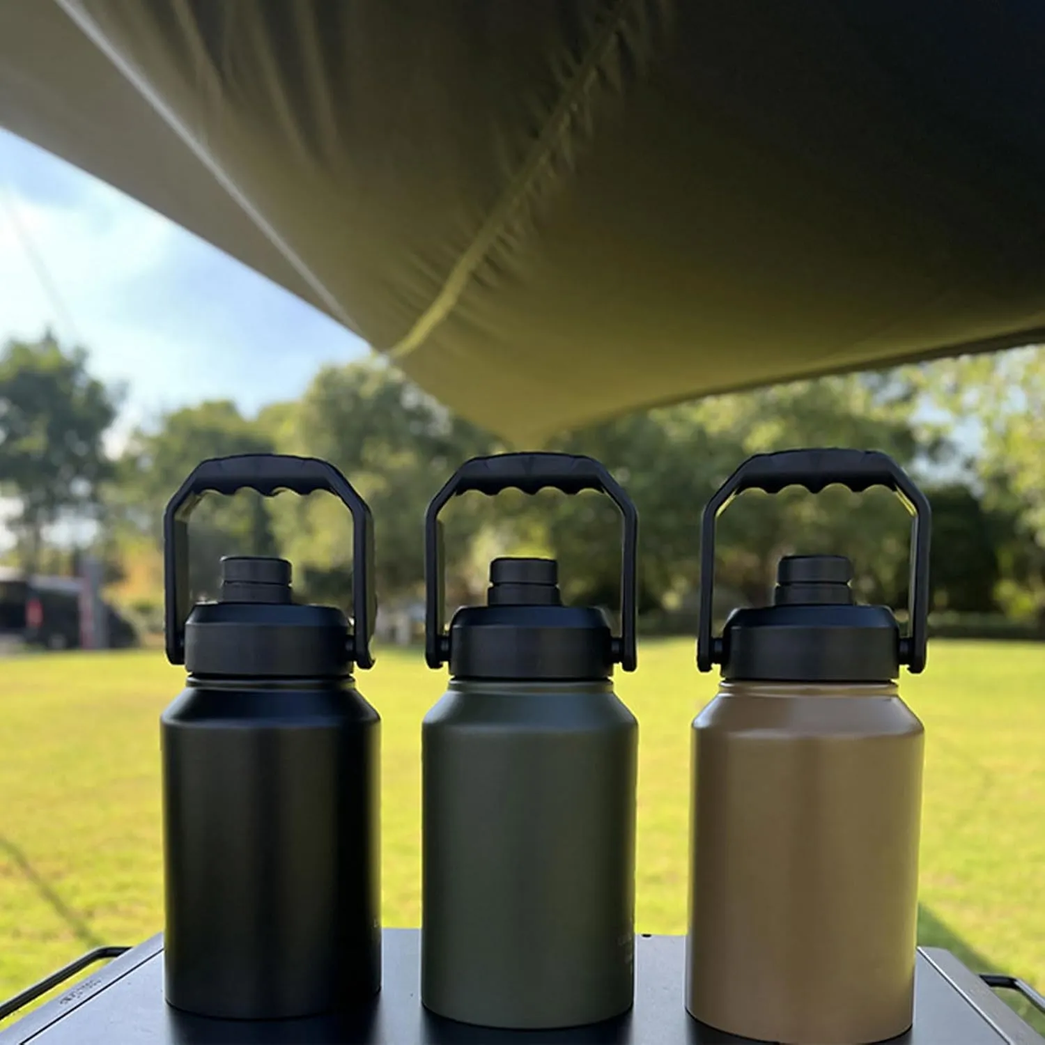 Large Capacity Insulated Cooling Water Bottle 134oz with Folding Handle Large Outdoor Portable Water Bottle with Large Mouth for Easy Cleaning, Insulated Mug for Outdoor Travel Picnic