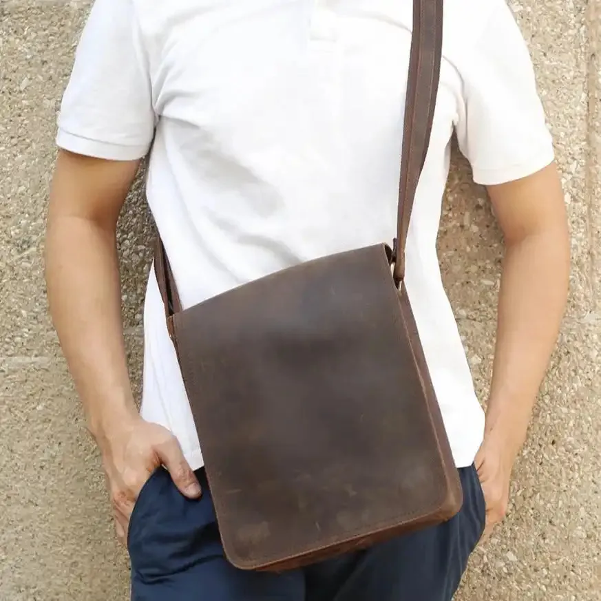 Leather Sleek Design Men's Crossbody Bag