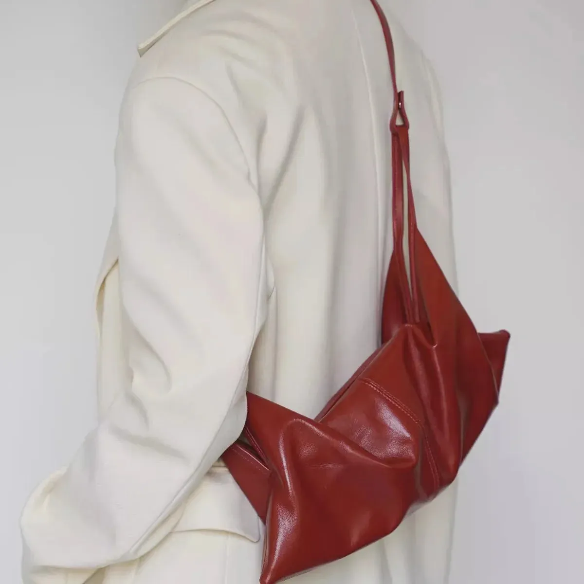 Lizzy | Pleated Minimalist Shoulder Bag for Everyday Elegance