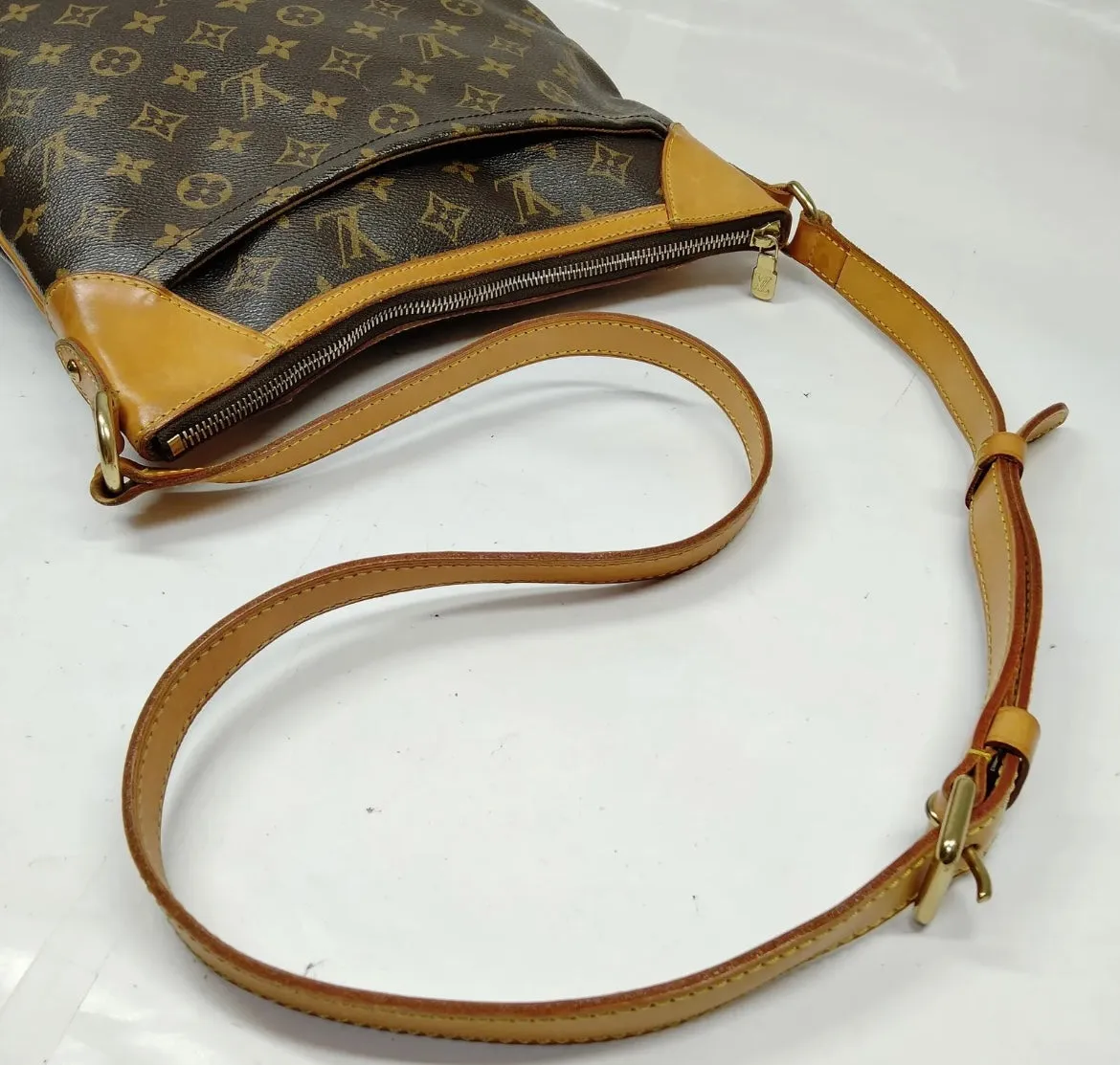 Louis Vuitton monogram Odeon mm messenger bag