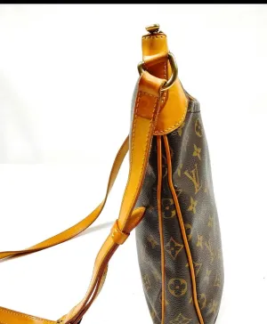 Louis Vuitton monogram Odeon mm messenger bag