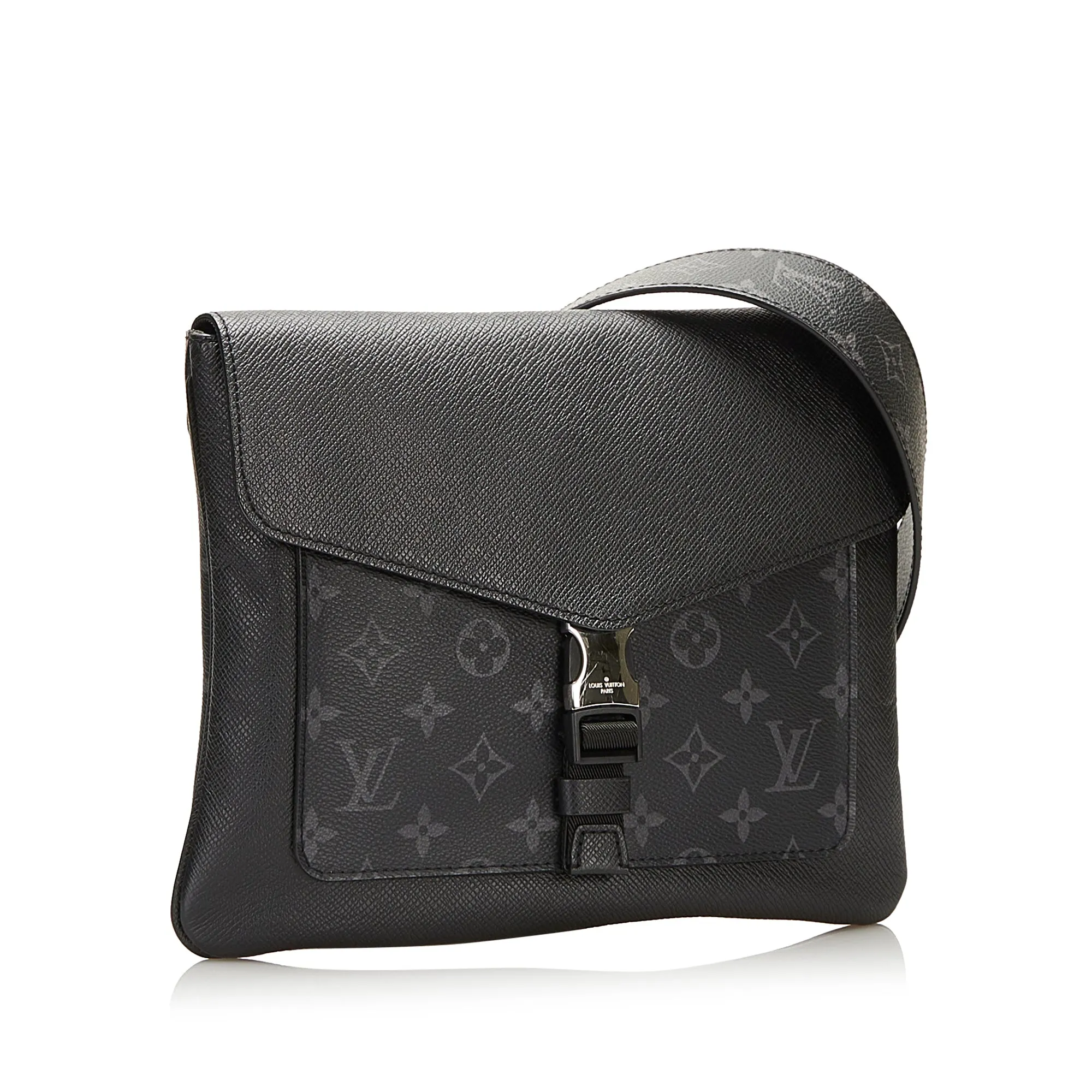 Louis Vuitton Outdoor Flap Messenger Black Taïgarama