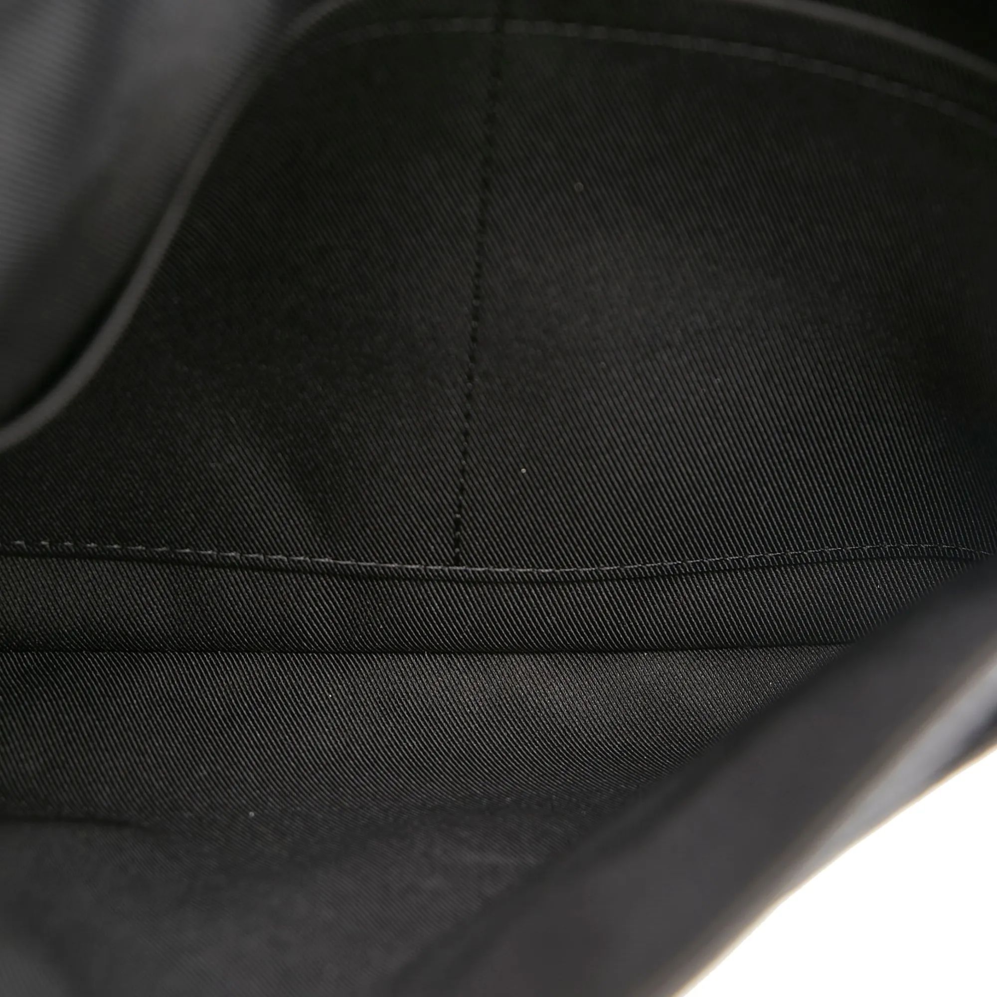 Louis Vuitton Outdoor Flap Messenger Black Taïgarama