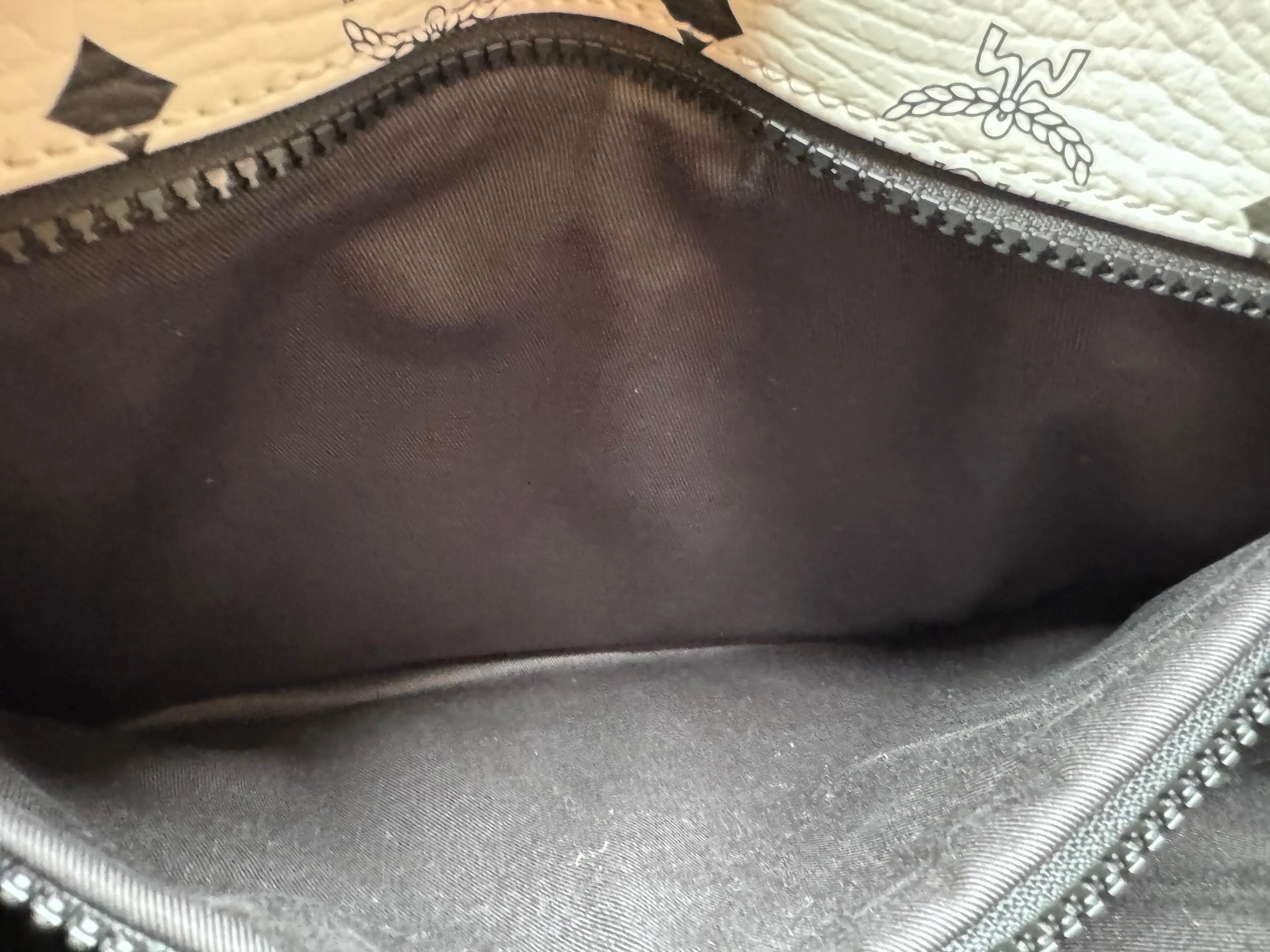 MCM Munich Lion Messenger Bag