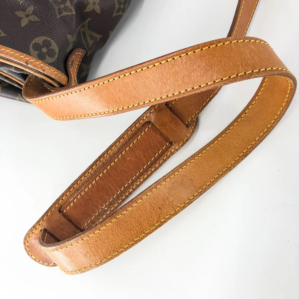 On-demand shipping Saumur Louis-Vuitton Monogram 35 Bag Delivery guarantee Vintage Shoulder