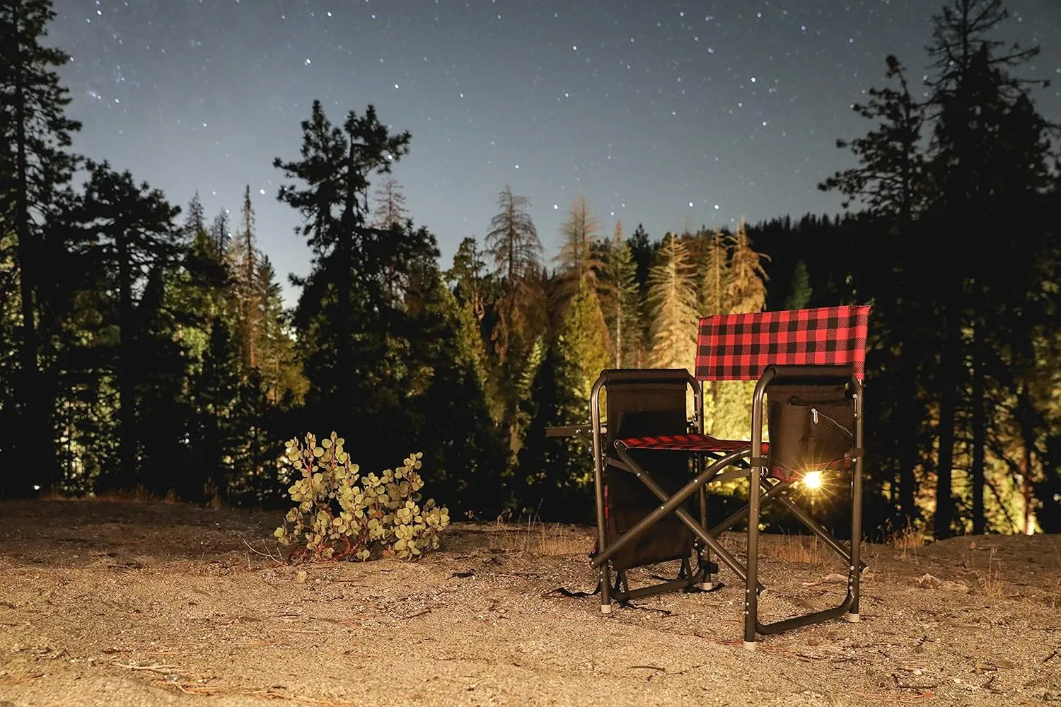 Picnic TIME Outdoor Directors Chair with Side Table, Beach Chair for Adults, Camping Chair with Table