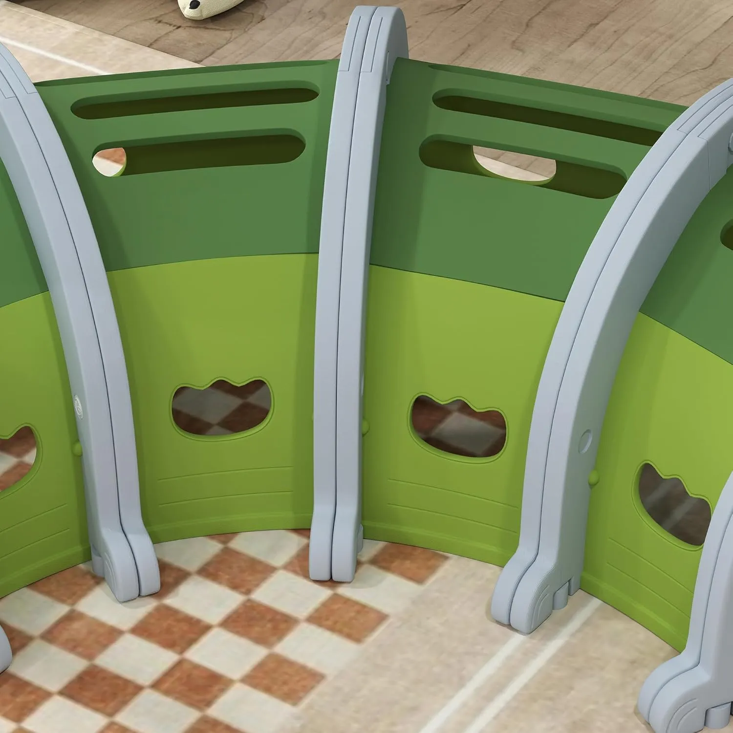 Qaba Crocodile Kids Play Tunnel, Toddler Tunnel for Kids 3-6 to Crawl and Climb Through, Play Equipment for Indoor or Outdoor Playground, 4 Sections, Green