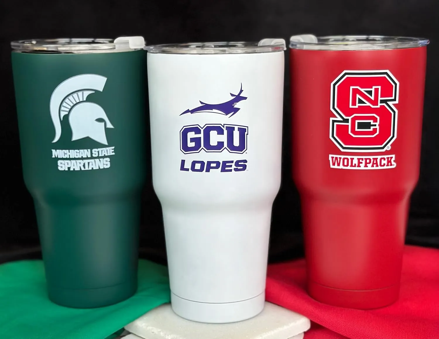 R and R Imports Mambo Beach Curaçao Souvenir Laser Engraved 24 Oz Insulated Stainless Steel Tumbler Coral.