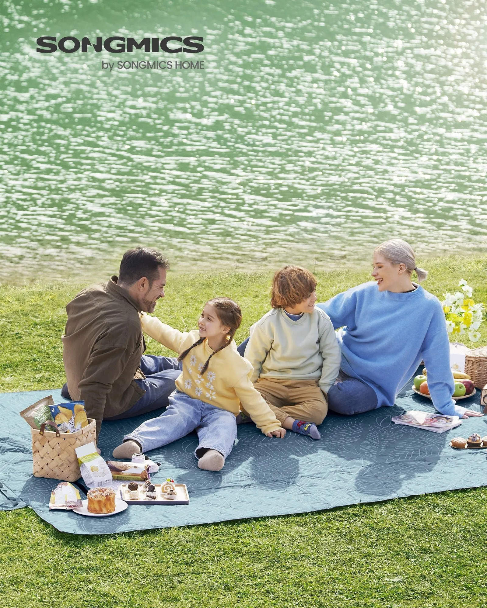 Rootz Picnic Blanket - Beach Mat - Outdoor Rug - Waterproof Backing - 300cm x 200cm - Light Blue - Portable & Lightweight