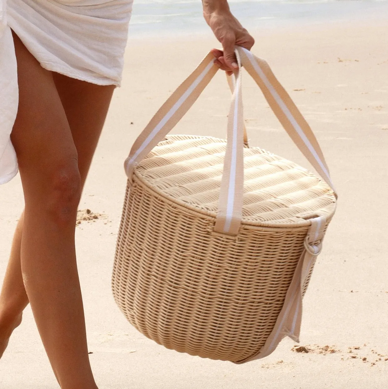 Round Picnic Cooler Basket, Le Weekend Natural