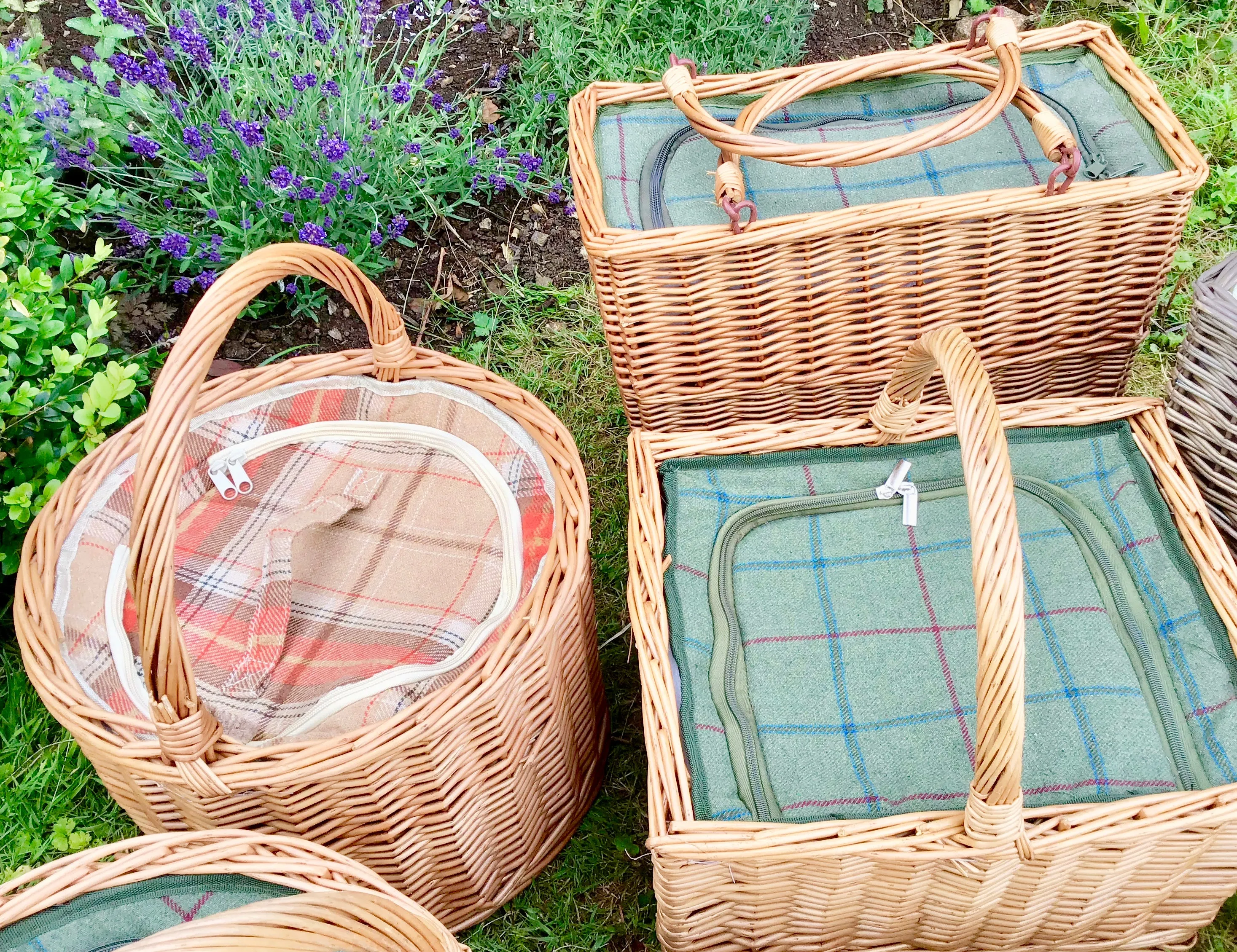 Tall rectangular Green tweed Chiller Basket