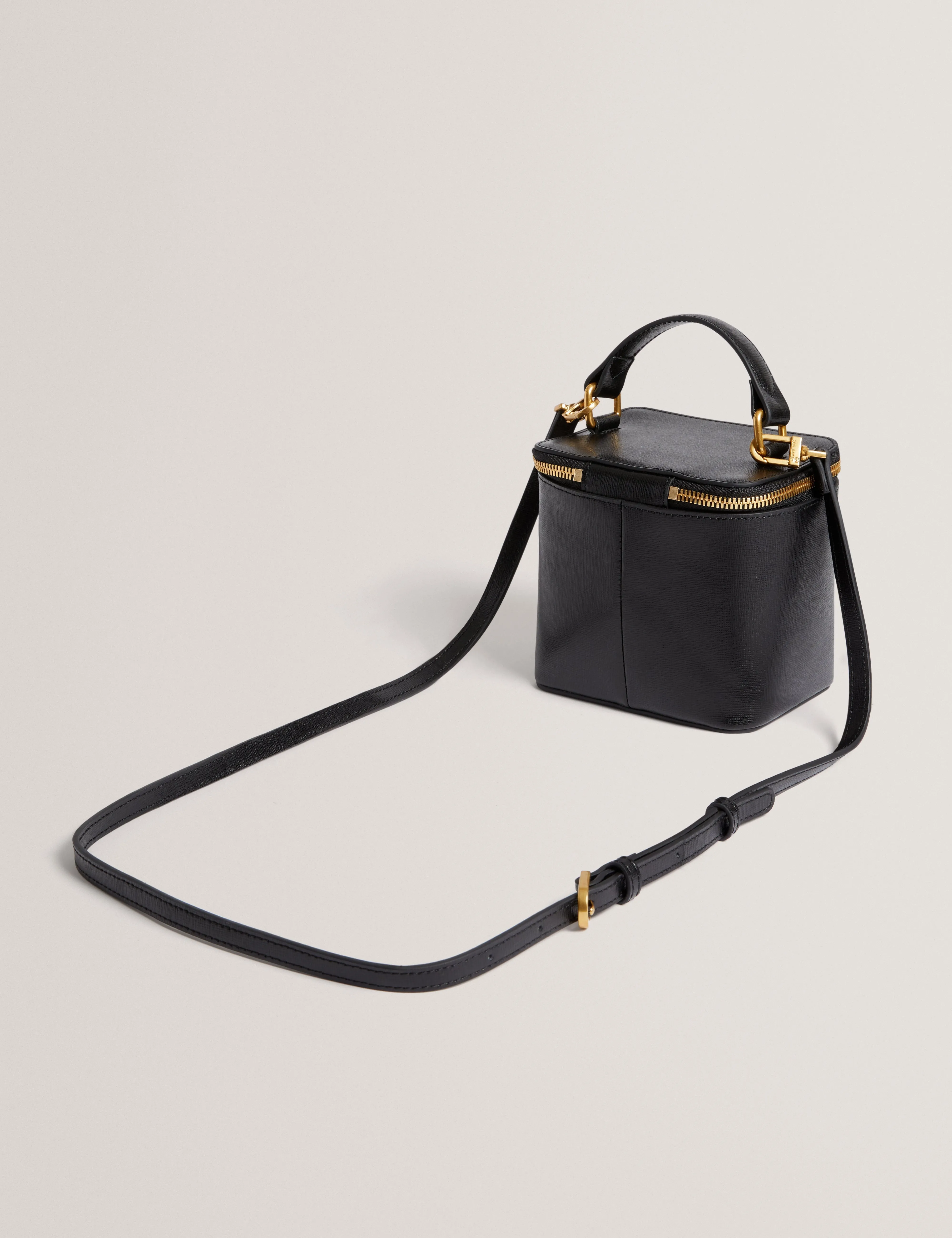 Tiillyy Travel Novelty Crossbody Black