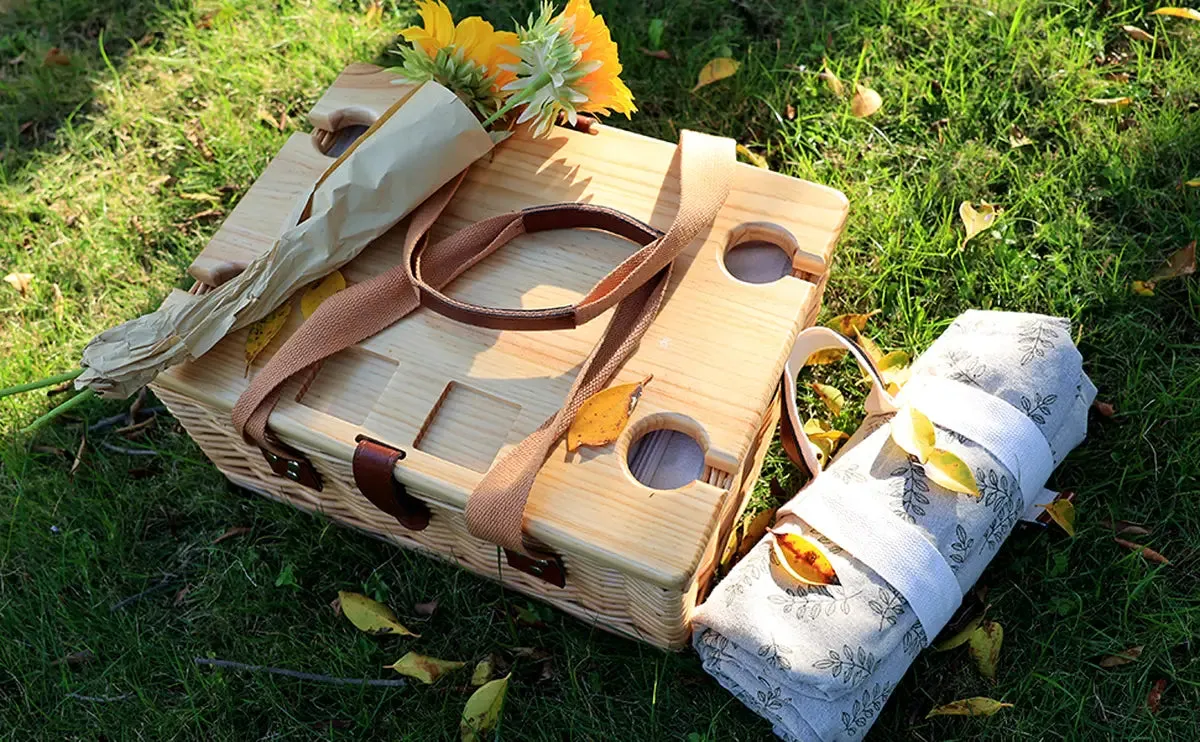 Vintage Insulated Wicker Picnic Basket Set