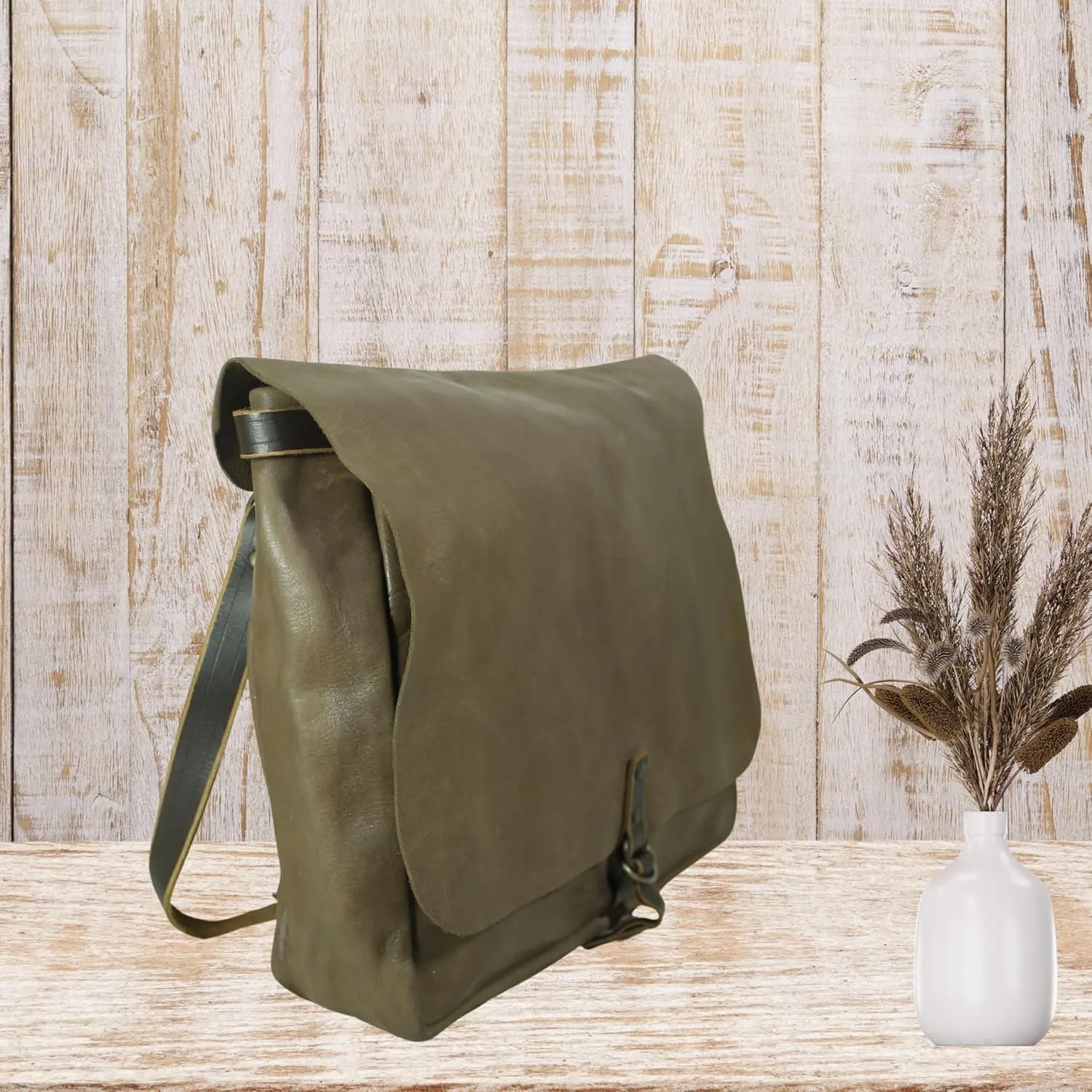 Vintage Style Leather Messenger Bag, Brown