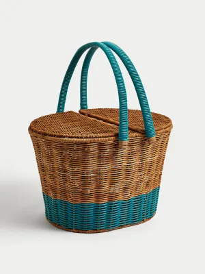 Woven picnic hamper